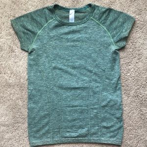 Ivivva by Lululemon green short sleeve shirt!